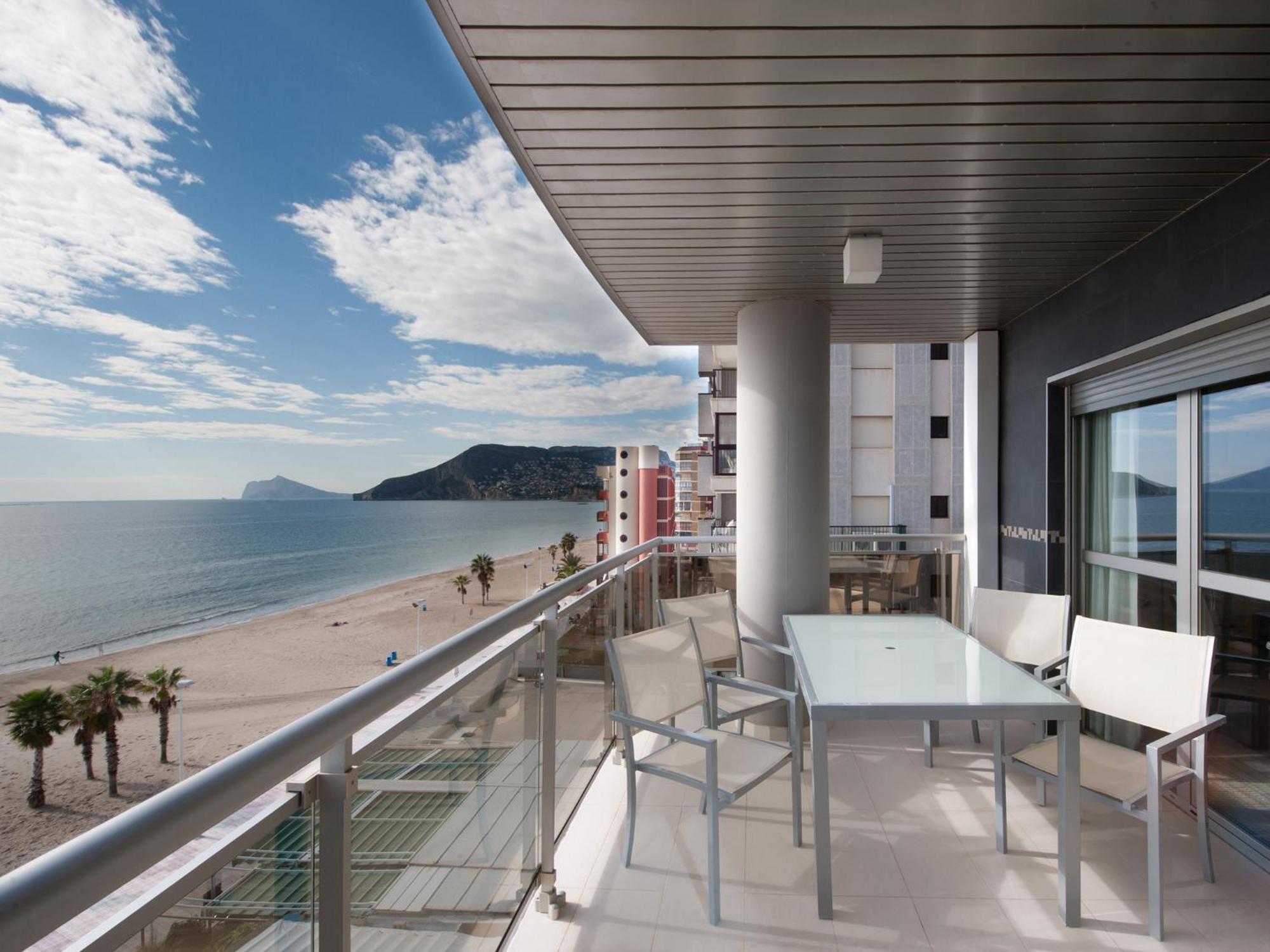 Apartamentos Vista Bella 칼페 외부 사진